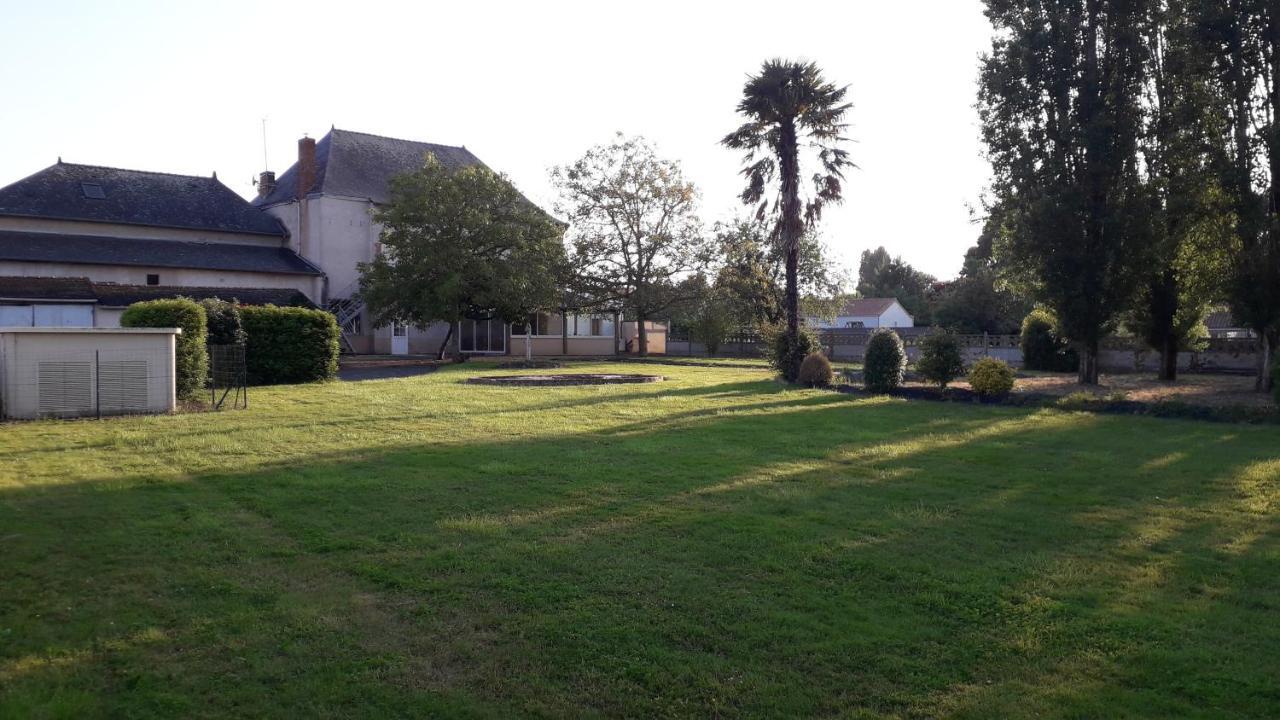 Отель L'Entracte Saint-Paul-du-Bois Экстерьер фото